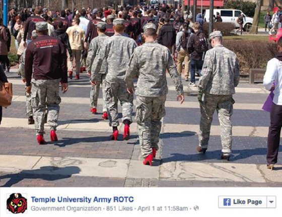აშშ-ს ელიტარული სამხედრო სპეცრაზმი, ქალების ფეხსაცმლით გაგაკვირვებთ ალბათ.