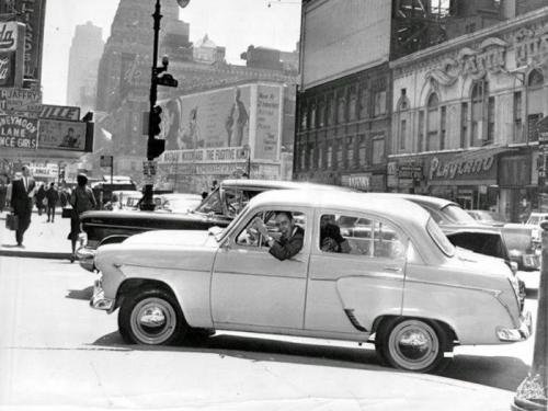 "მოსკვიჩი"-407 ნიუ-იორკის ქუჩებში-1960 წელი