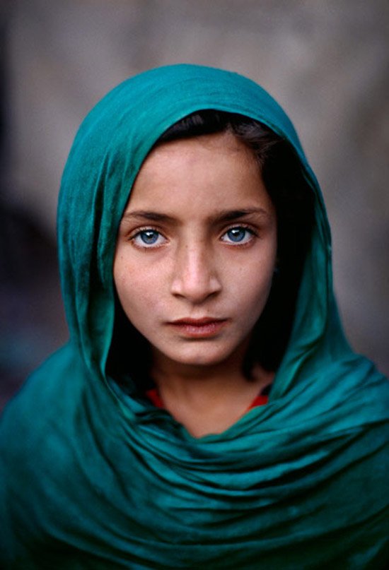 პაკისტანელი გოგო- 2002 წელი