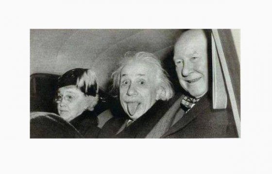 აინშტაინის ცნობილი ფოტოს სრული ვერსია