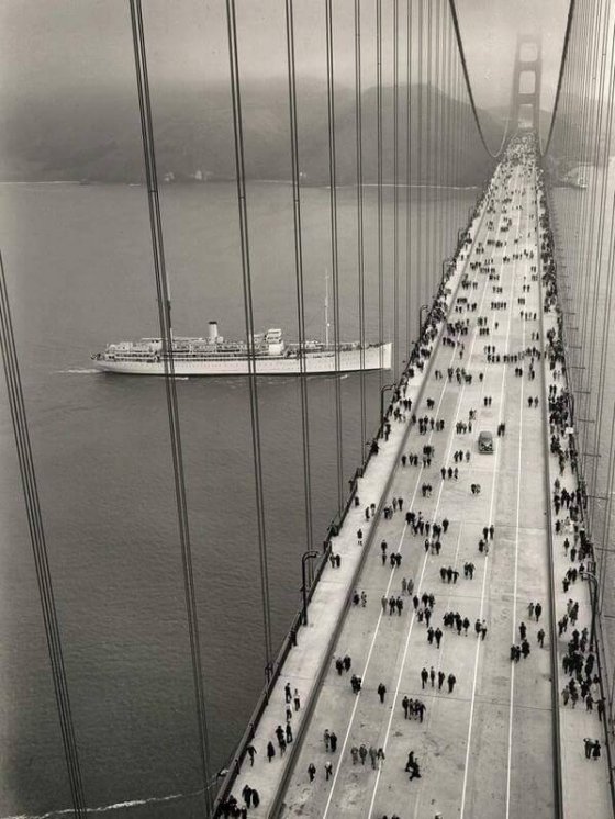 Golden Gate Bridge-ის გახსნა