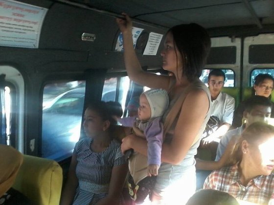 როგორი უნამუსო უნდა იყო ადამიანი, ბავშვიანი ქალი ფეხზე იდგეს ავტობუსში და შენ იჯდე