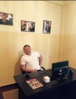სოფო ბედიას ქმრის სკანდალური კაბინეტი - ნახეთ, ვისი სურათები უკიდია მიშა მესხს