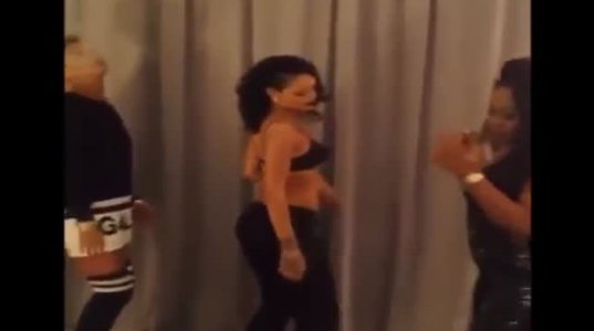 Rihanna Twerks To T Pain - Up Down Song