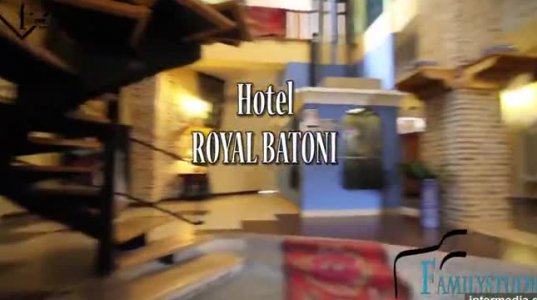 Georgian Girls.Hotel Royal Batoni